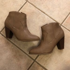 Tan heeled booties - women’s size 10